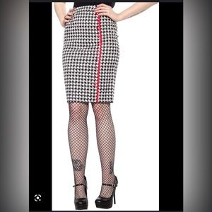 Sourpuss Bombshell houndstooth skirt size L